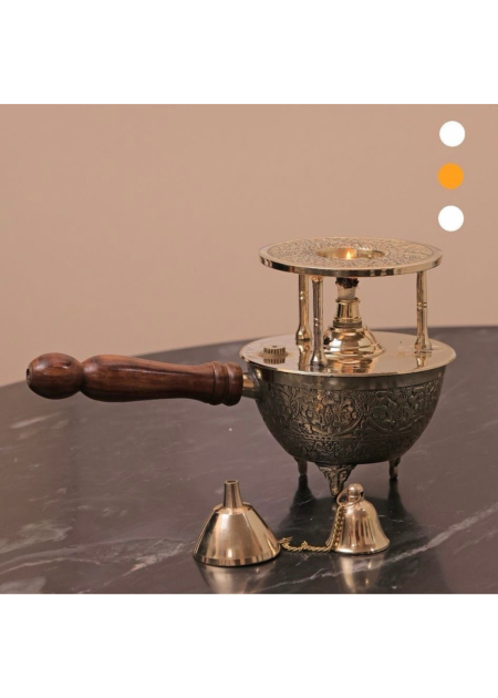 بابور نحاسي مع قاعدة